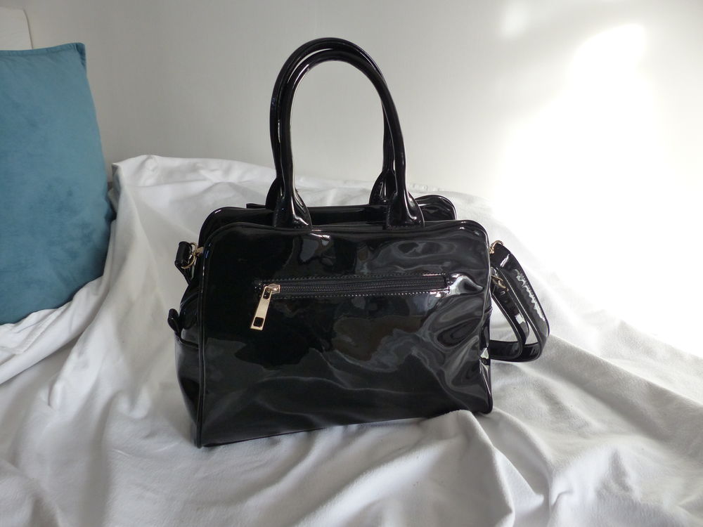 Sac &agrave; main neuf Maroquinerie
