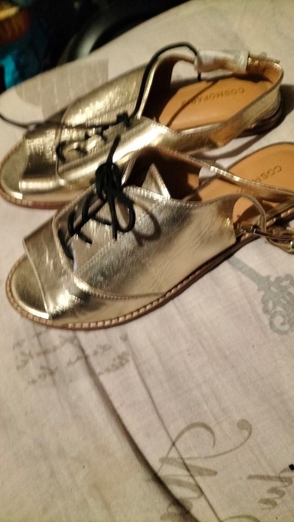 Ballerine a bride cuir cosmoparis Evola or pointure 36 neuf Chaussures