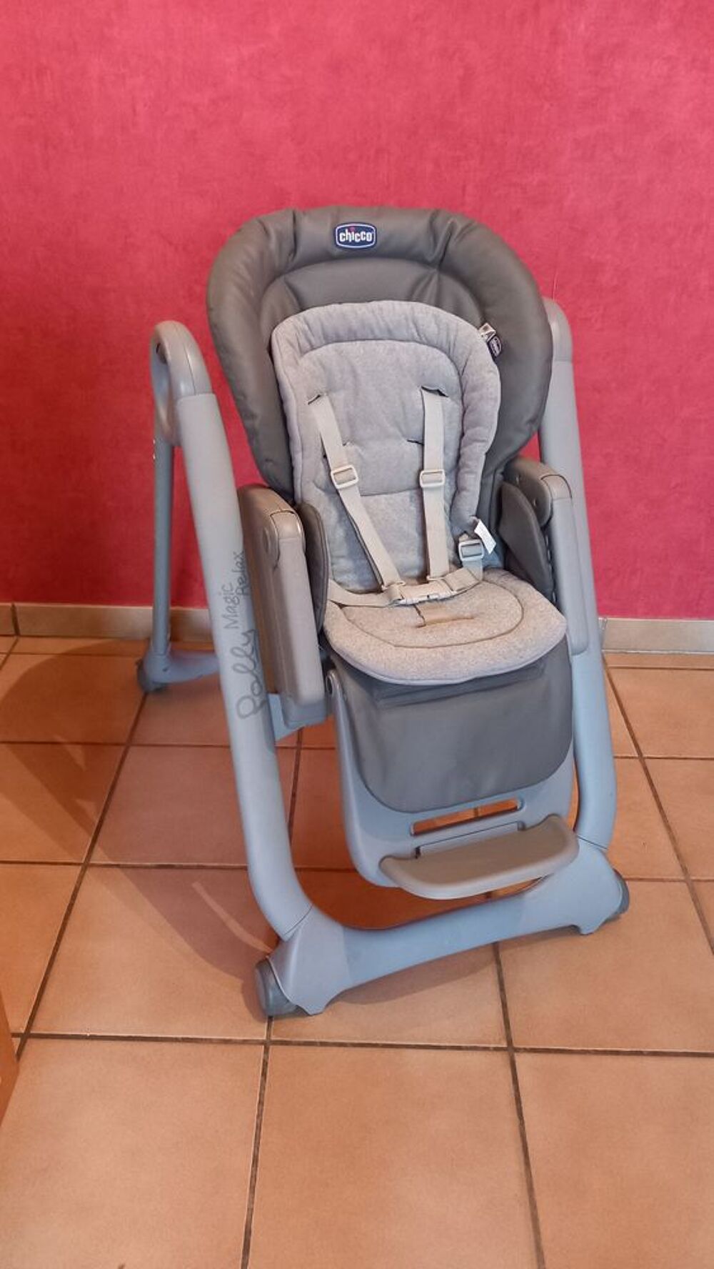 chaise haute Pu�riculture