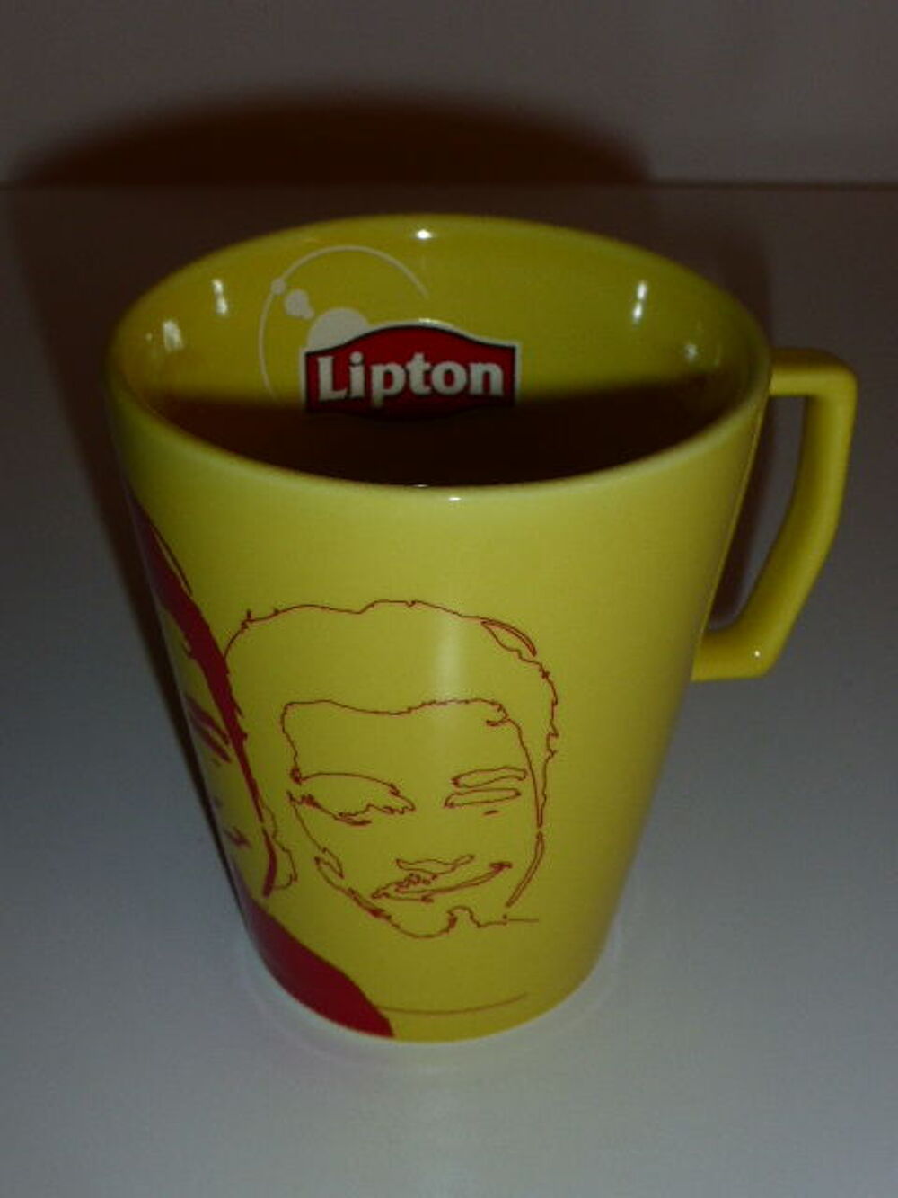 Mug jaune Yael Edition Limit&eacute;e 19/500 Lipton Cuisine