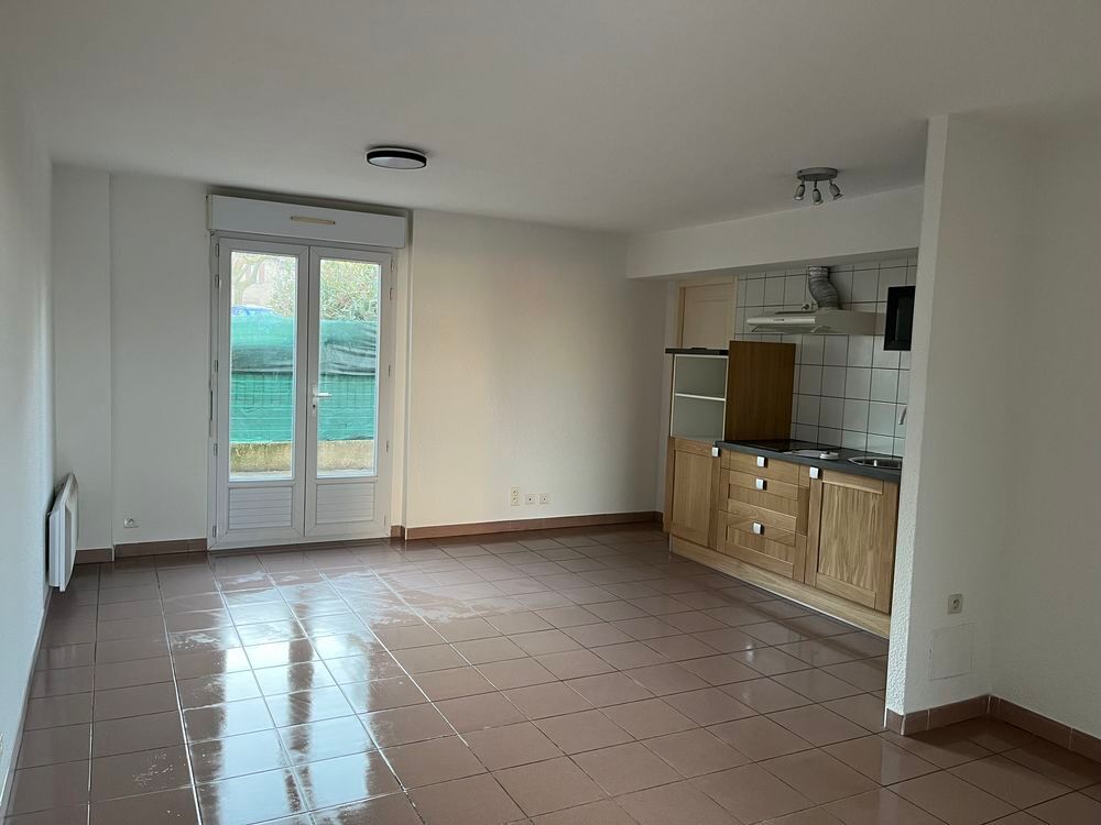 Location Appartement T2 50M2 AVEC TERRASSE +PLACE DE STATIONNEMENT 495€ Labastide-d'anjou