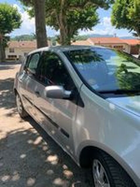 Clio III Clio 1.5 dCi 85 eco2 Dynamique 2008 occasion 83130 La Garde
