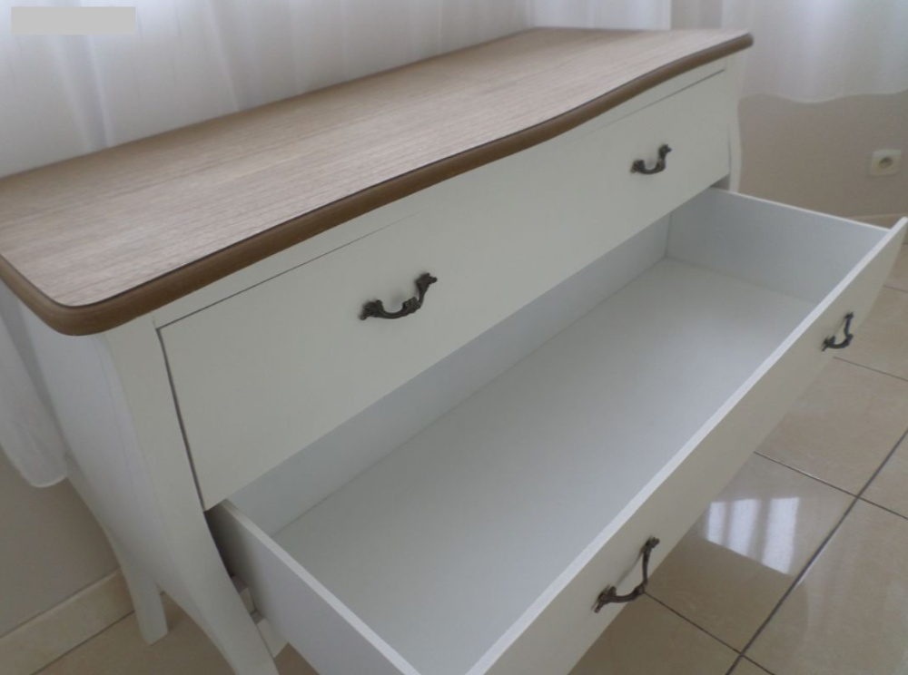 Commode baroque en bois massif Meubles