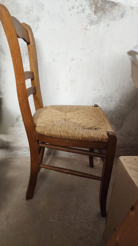  Quatre chaises en chêne parfait états 100 Bousbecque (59)