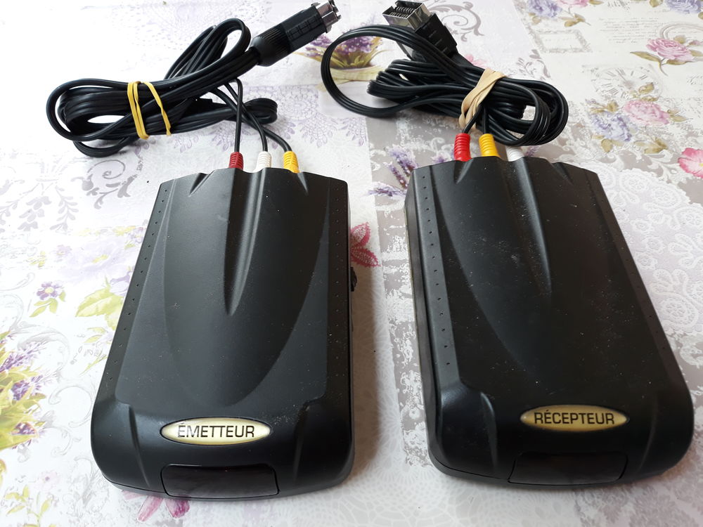 Transmetteur tv vid&eacute;o 1 t&eacute;l&eacute;vision vers un 2&egrave;me poste Photos/Video/TV