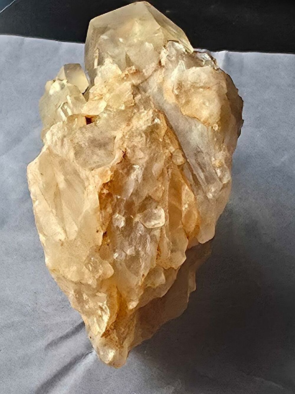 Pierre de Citrine Naturelle-Sp&eacute;cimen 180g 