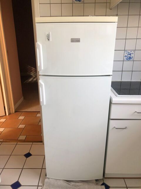 Rfrigrateur conglateur  lectrolux  Arthur Martin 150 Paris 16 (75)