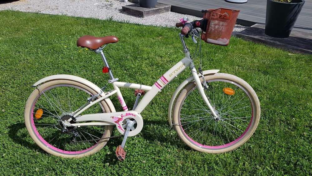 V&eacute;lo fille B'Twin 6 - 12 ans Vélos
