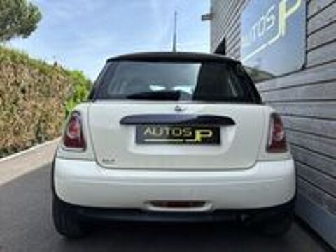 One Hatch 98 ch A 2010 occasion 95480 Pierrelaye