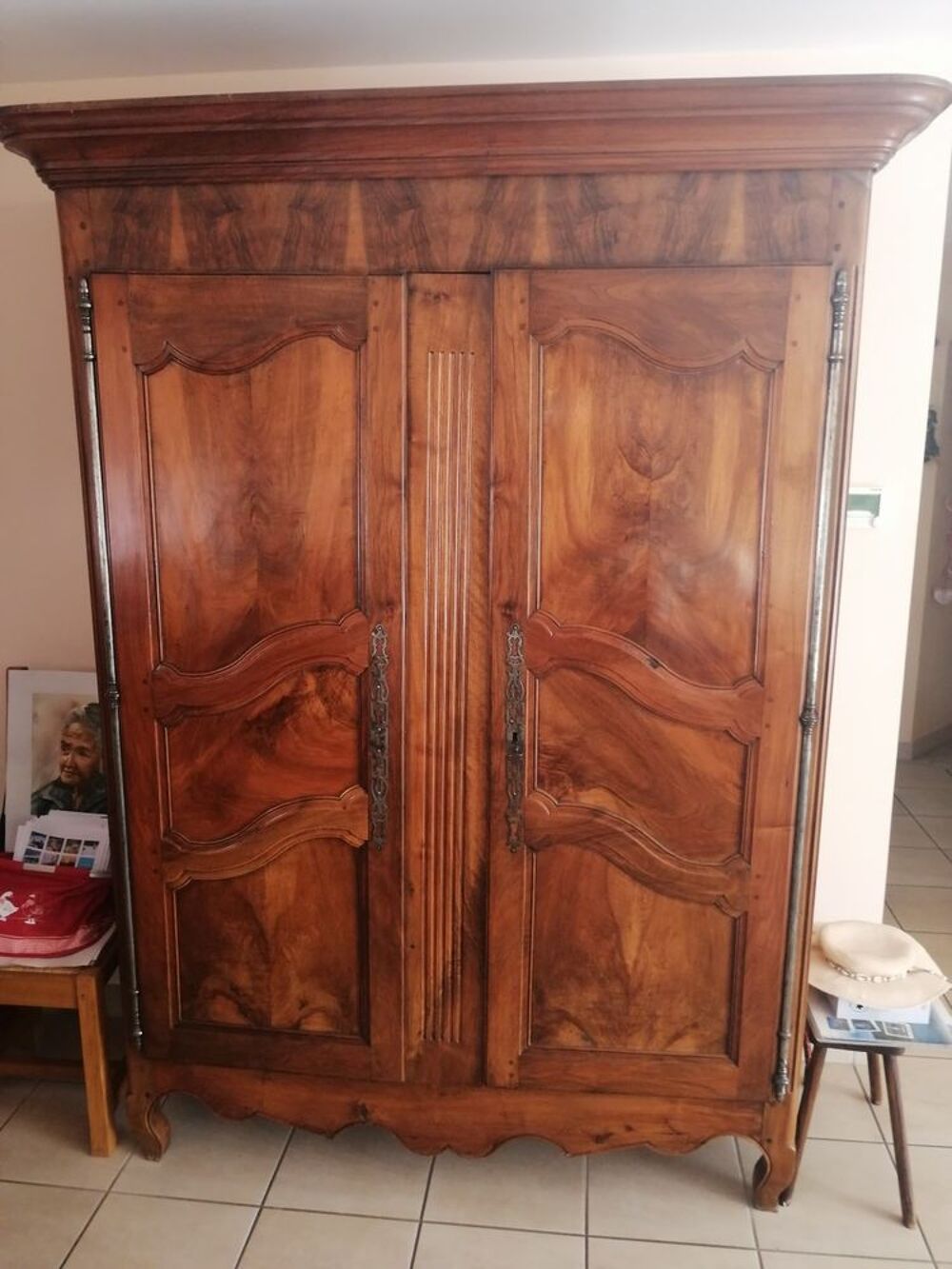 armoire en ch&ecirc;ne massif Meubles
