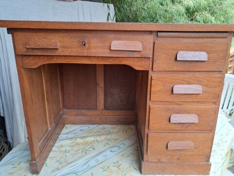 Bureau vintage Saint-Saturnin-sur-Loire (49)