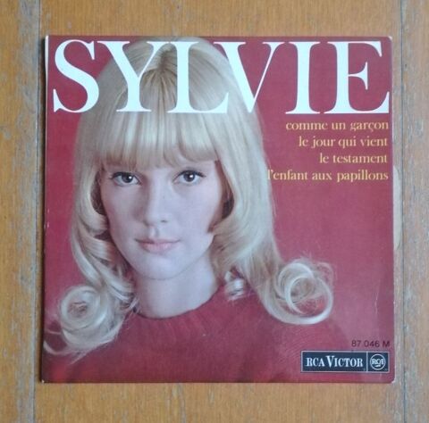 EP Sylvie VARTAN : Comme un gar�on / +3 - RCA Victor 87.046 7 Argenteuil (95)