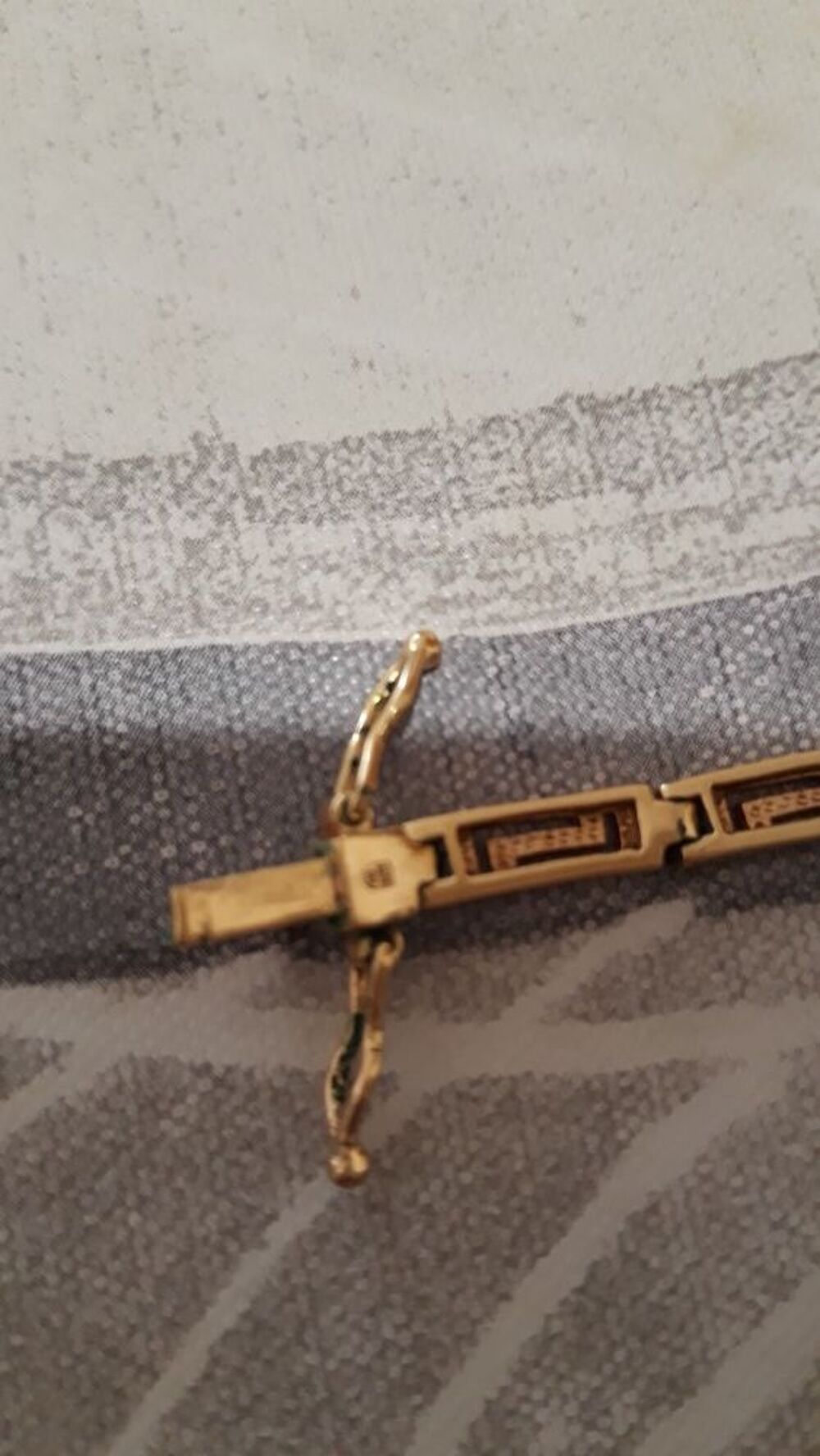 Collier Ras de cou Bijoux et montres