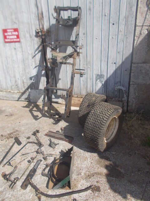 plusieurs pi�ces  iseki faire prix 1 Saran (45)