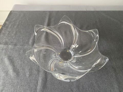 Corbeille cristal Le Val D Albian (91)