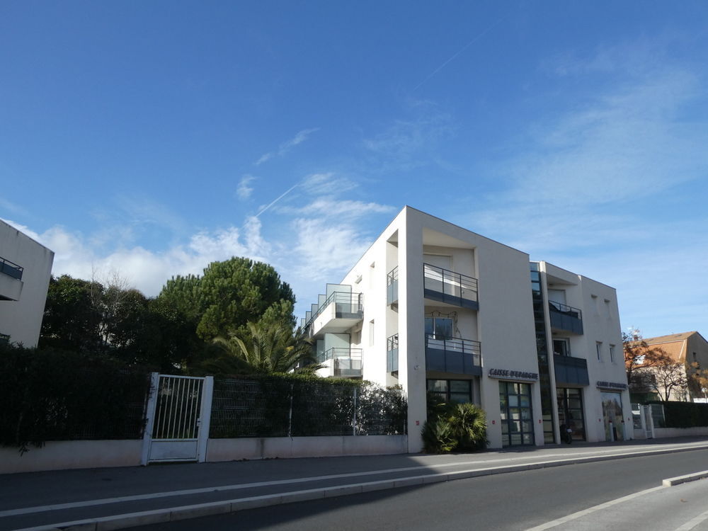 Vente Appartement Emplacement Grand studio terrasse parking sous-sol Etudiant Facultés Montpellier