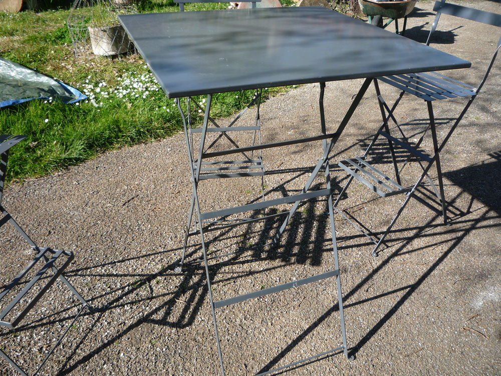 Salon de jardin/table et chaises haute m&eacute;tallique/bistro Jardin
