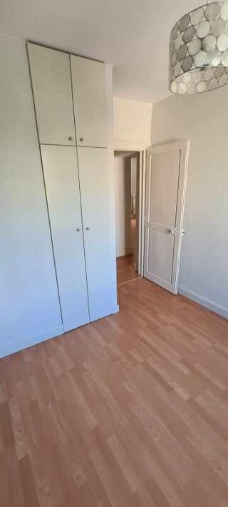  Appartement à louer 3 pièces 50 m²