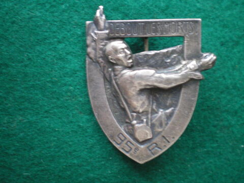 Insigne d'Infanterie - 95� R�giment d'Infanterie. 60 Caen (14)