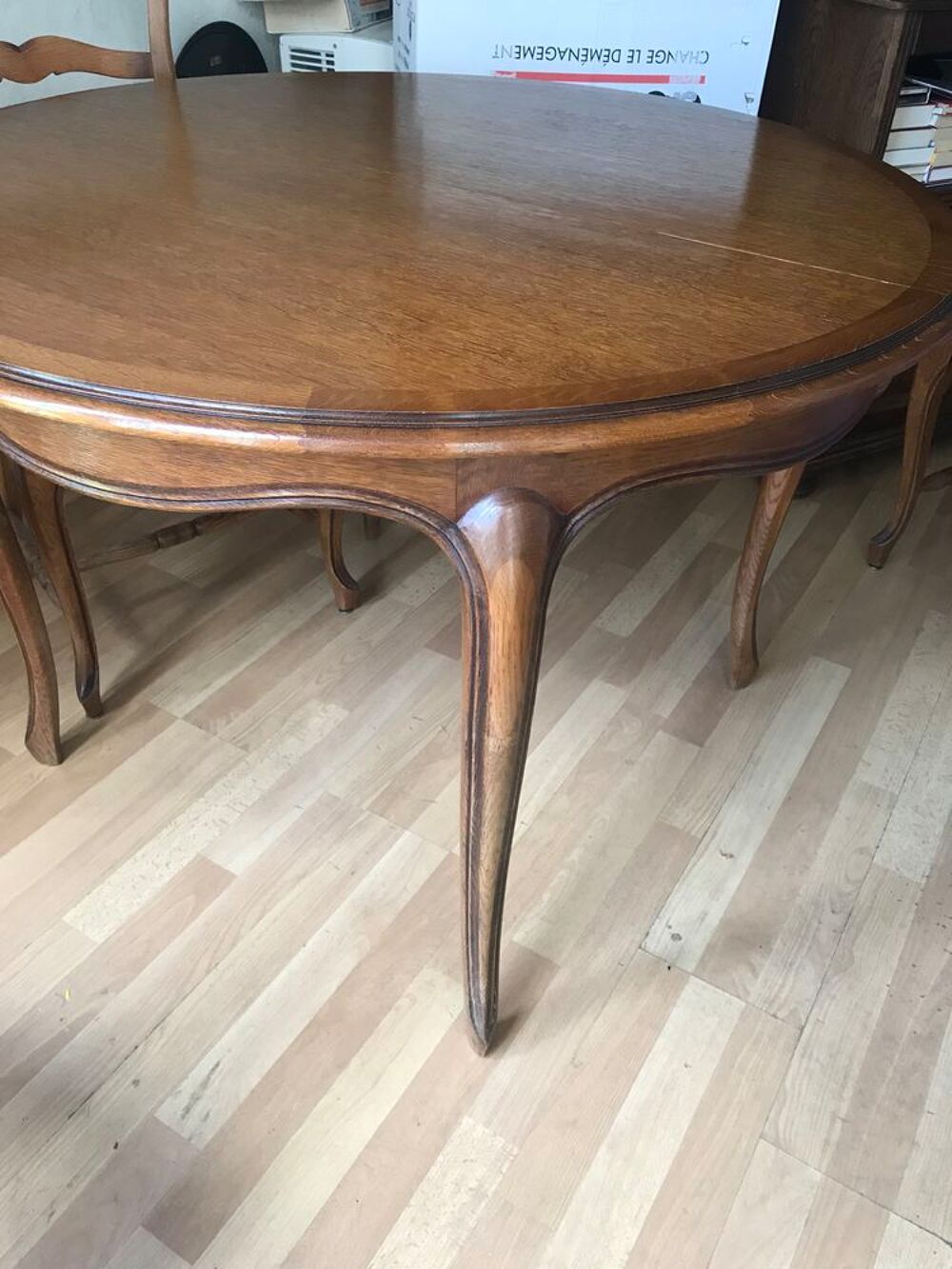 Table et 4 chaises en ch&ecirc;ne Meubles