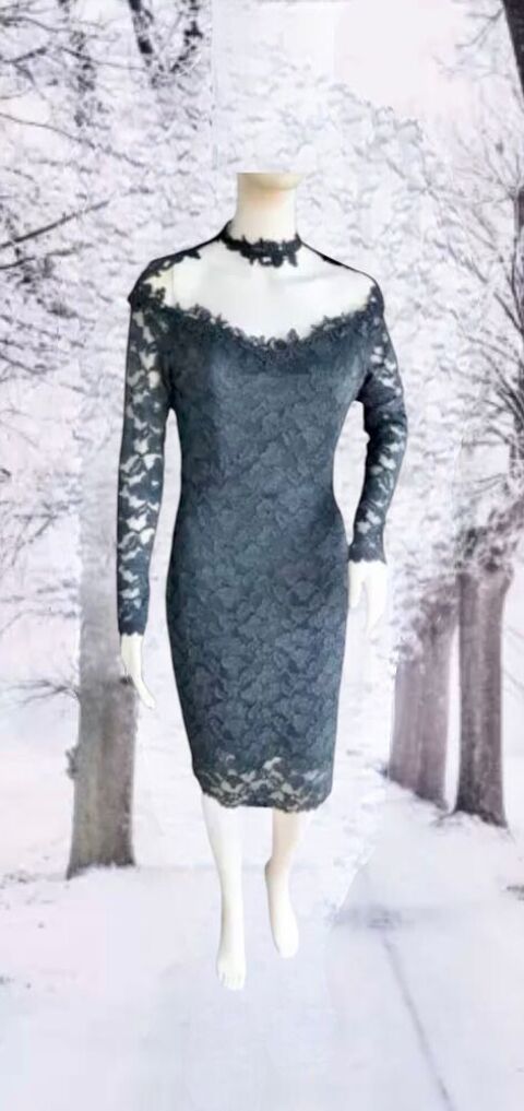ROBE FOURREAU VINTAGE DCOUPE ORIGINALE & DENTELLE FLEURS 0 Villeneuve-Loubet (06)