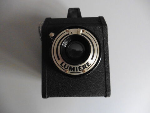Appareil photo Ancien Box Lumi�re 30 Ablis (78)