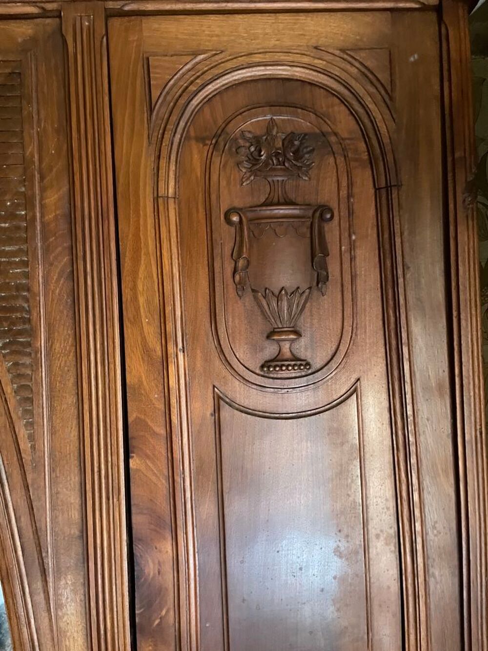 un ensemble de meubles authentique art nouveau. Meubles