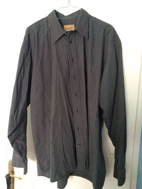CHEMISE NOIRE 0 Villiers-sur-Marne (94)