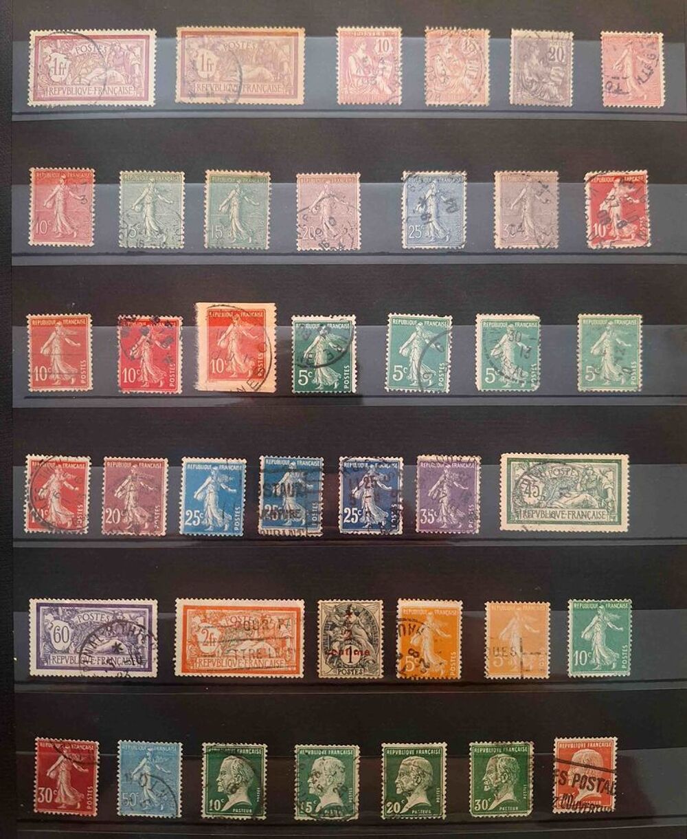 S&eacute;rie de timbres de collection de France C 