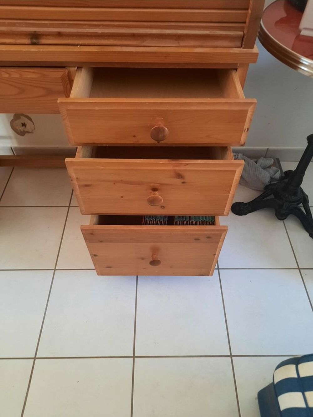 Bureau secr&eacute;taire en pin Meubles