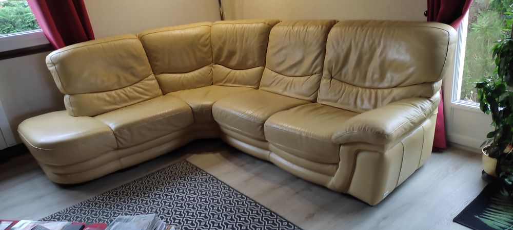 Canap&eacute; d'angle Cuir. Meubles