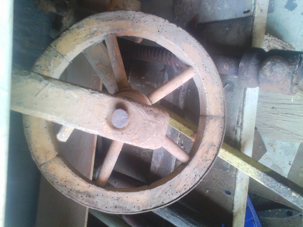 roue bois Dcoration