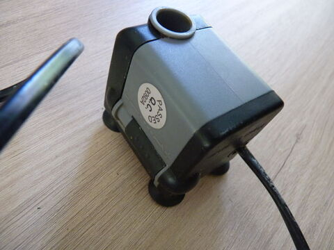 pompe à eau immergée Zolux Aquarium Pump 450, référence 3201 10 Brienne-le-Château (10)