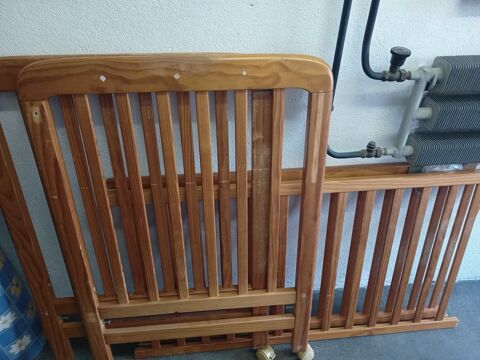 lit enfant en bois 40 Vieux-Charmont (25)