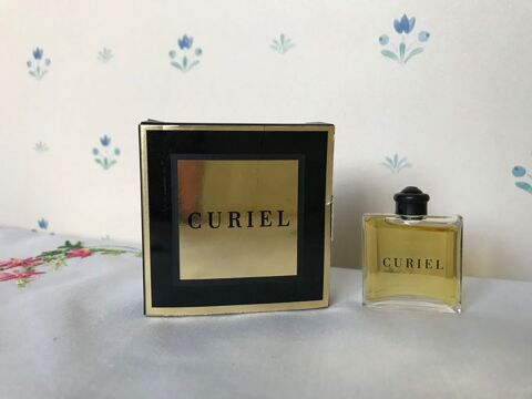 Miniature de parfum
4 Vincennes (94)
