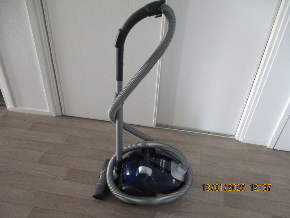 Aspirateur electrolux Electrom�nager