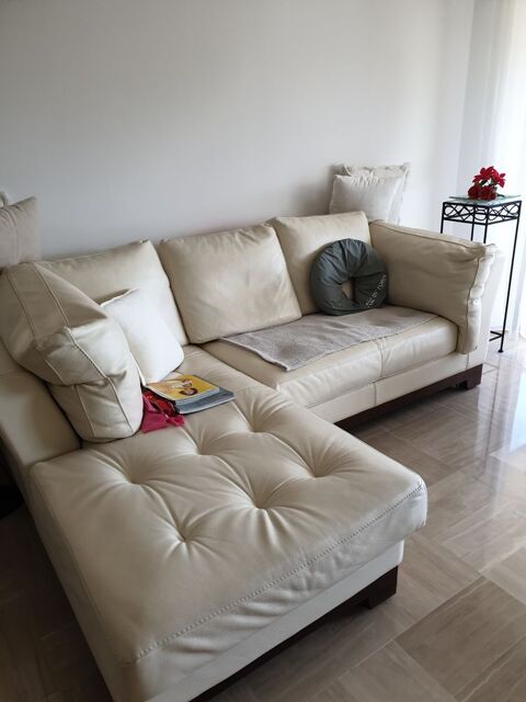 Canap� cuir blanc cass� - Bon �tat 400 Nice (06)