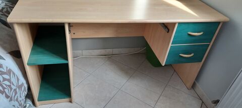 Bureau en bois avec tiroirs verts turquoise. 35 Martignas-sur-Jalle (33)