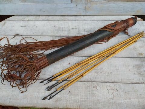 Ancien Carquois et Fl�ches Forg�es Touareg Afrique Sahara 
180 Loches (37)