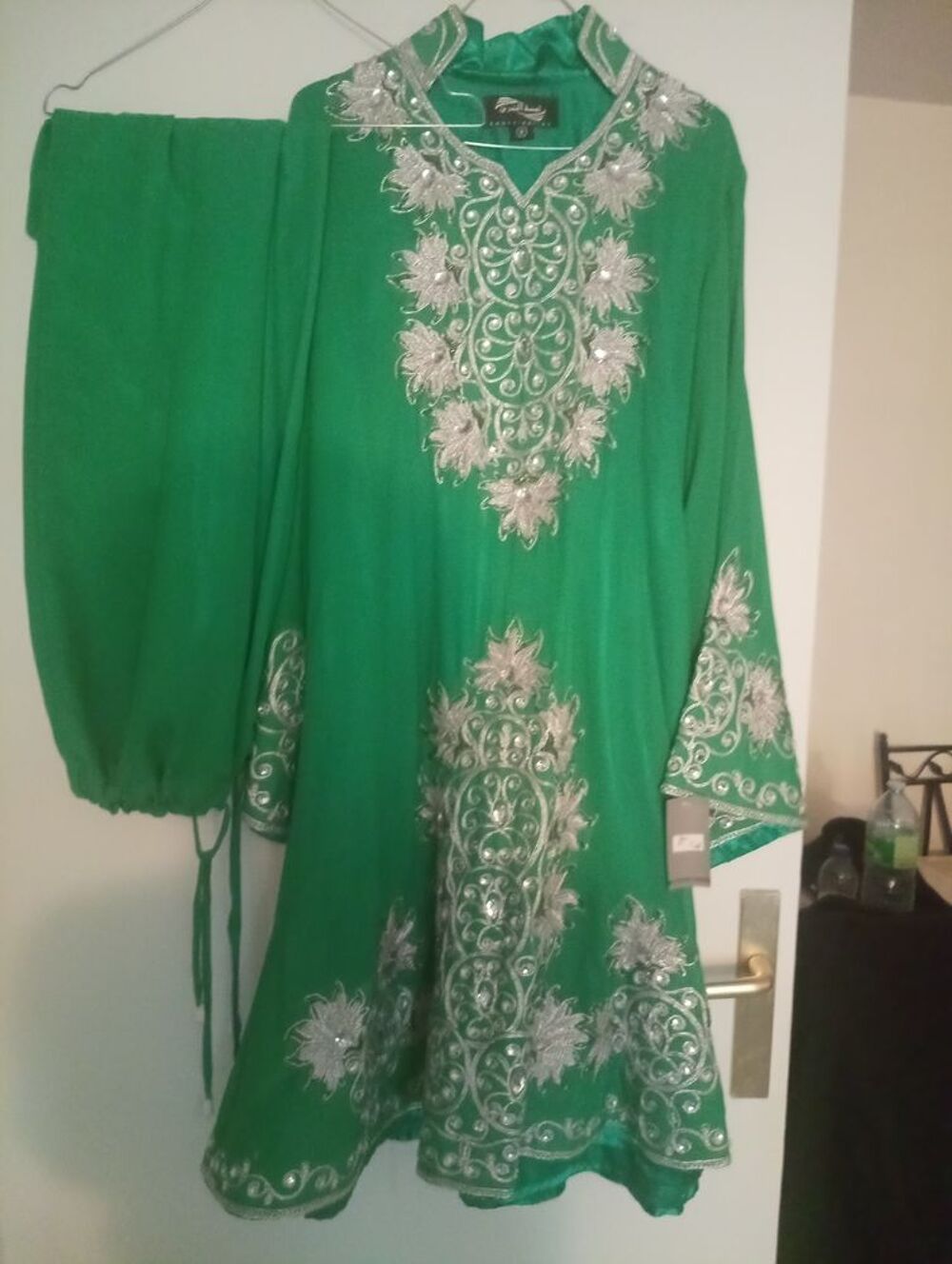 Robe orientale verte Vêtements