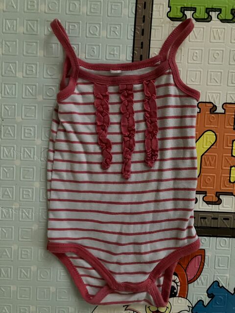 body taille 12 mois 1 Br�m�nil (54)