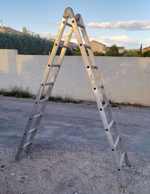  Echelle transformable 2 plans 2x8 echelons 140 Saint-Jean-de-Fos (34)