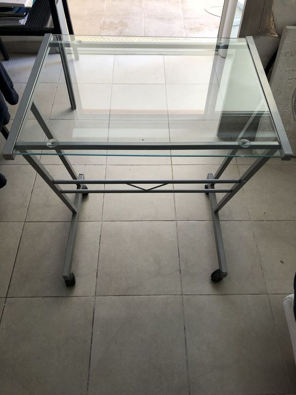 Table d'ordinateur 
Meubles
