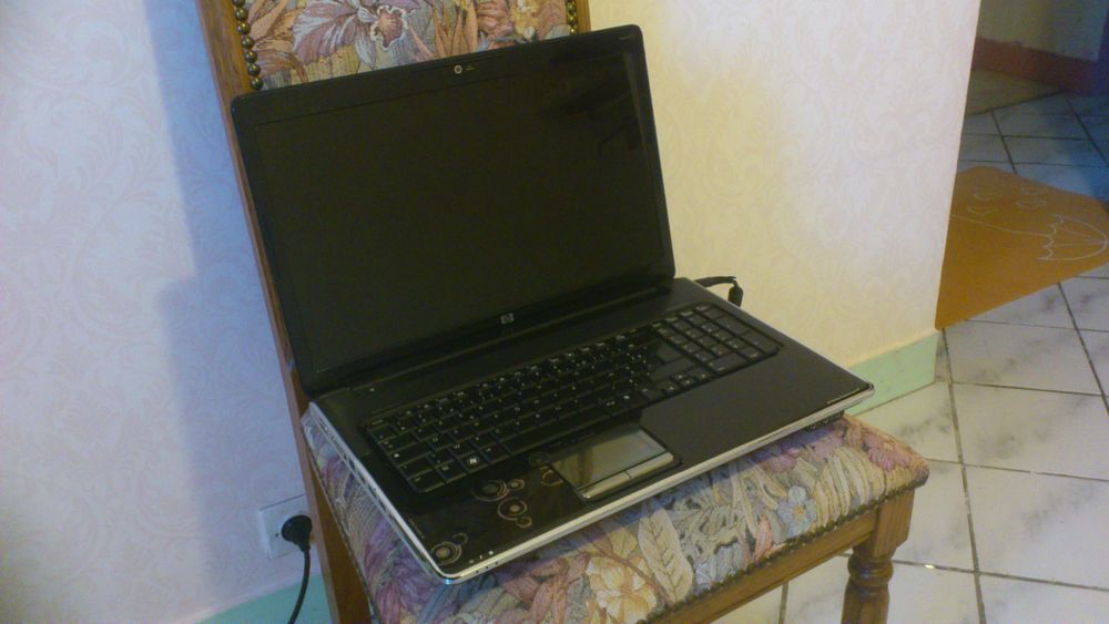 HP DV7 2040ef, 17,3 pouces windows 10
Matériel informatique