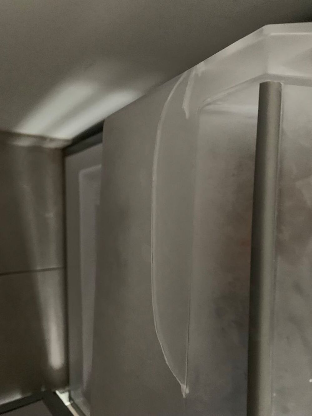HAIER Frigo americain cong&eacute;lateur / distributeur d'eau fraic Electroménager