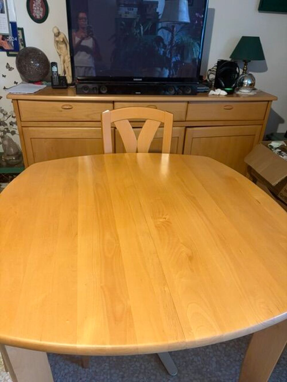 salle a manger compl&egrave;te bois massif et sign&eacute;e Meubles
