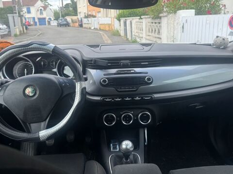 Alfa-romeo giulietta Alfa Romeo  2.0 JTDm 140 ch S&S Dist