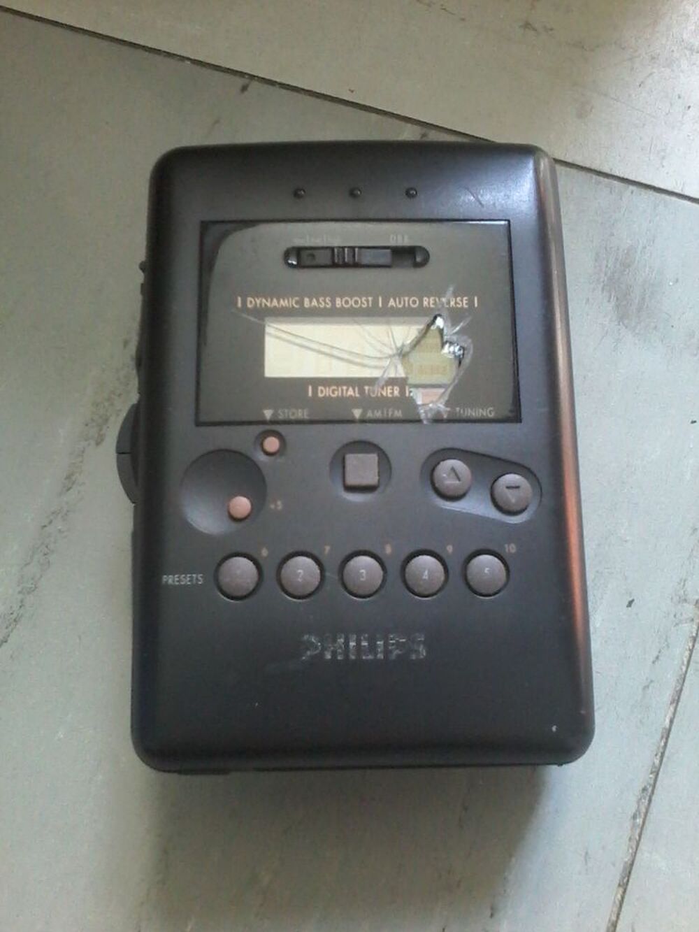 Walkman st&eacute;r&eacute;o marque Philips Audio et hifi