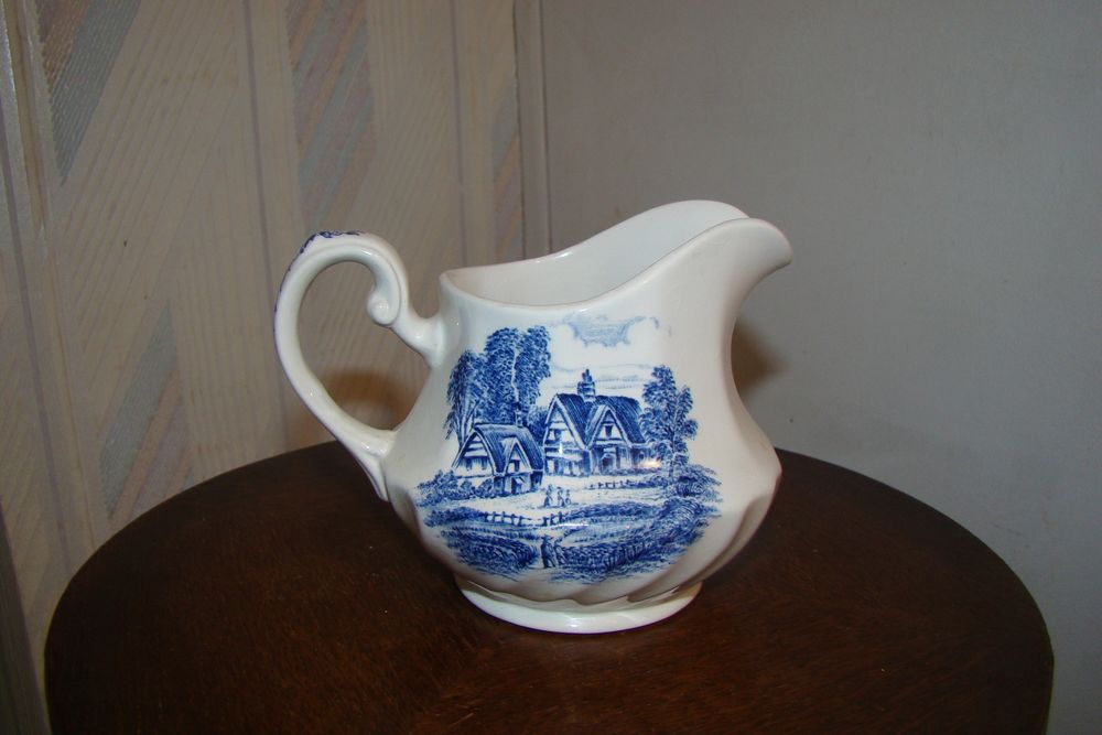 Ancien pot &agrave; lait Cr&eacute;mier en fa&iuml;ence anglaise RIDGWAY Cuisine