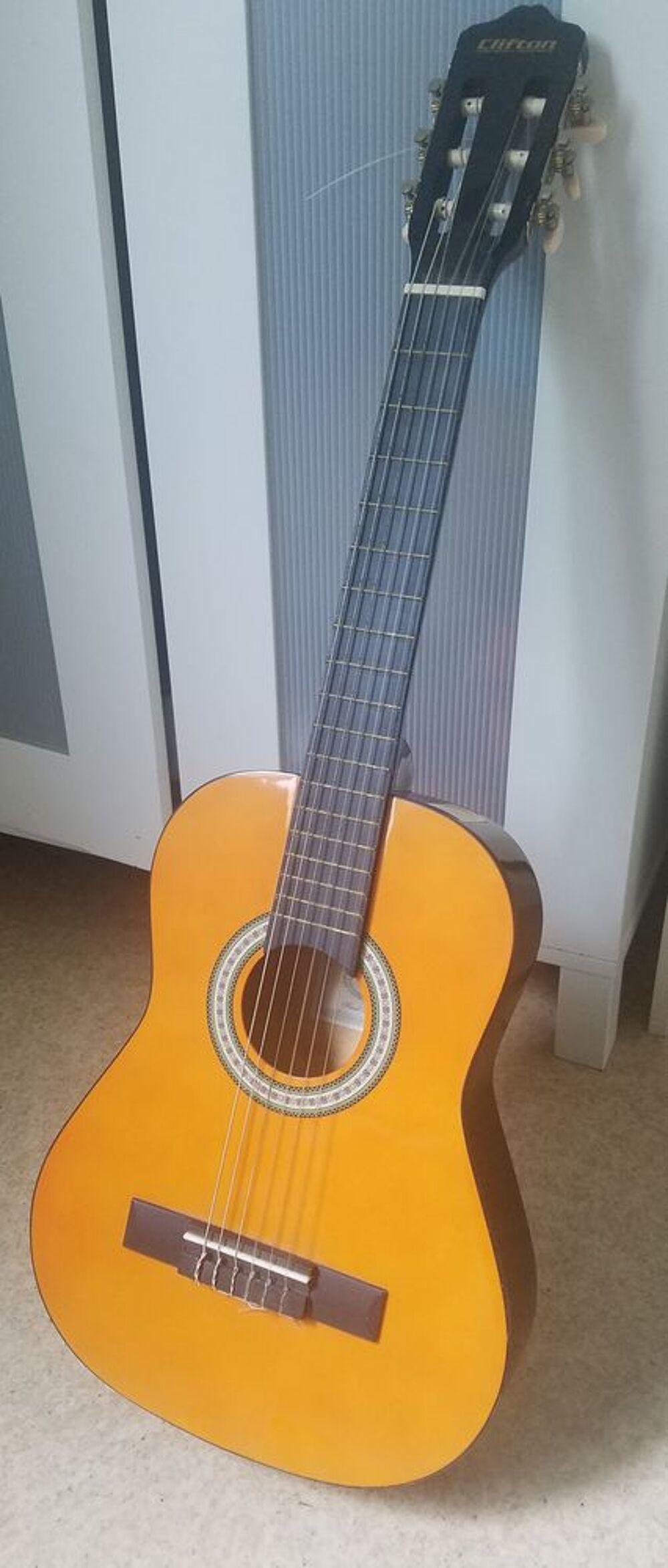 Guitar Clifton Instruments de musique